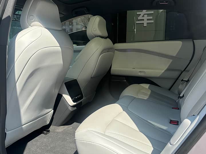 Фото 6 - XPeng F57