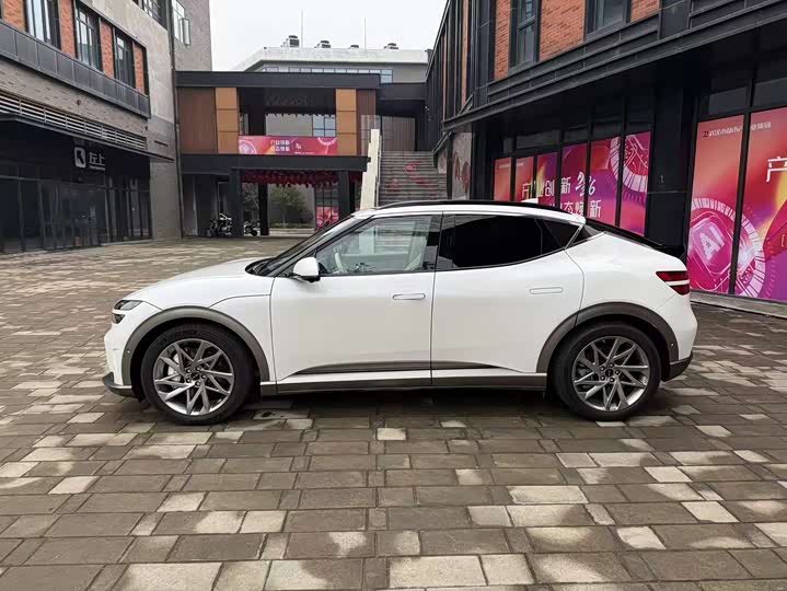 Фото 4 - Genesis GV60