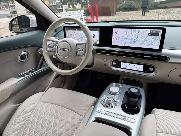 Фото 5 - Genesis GV60