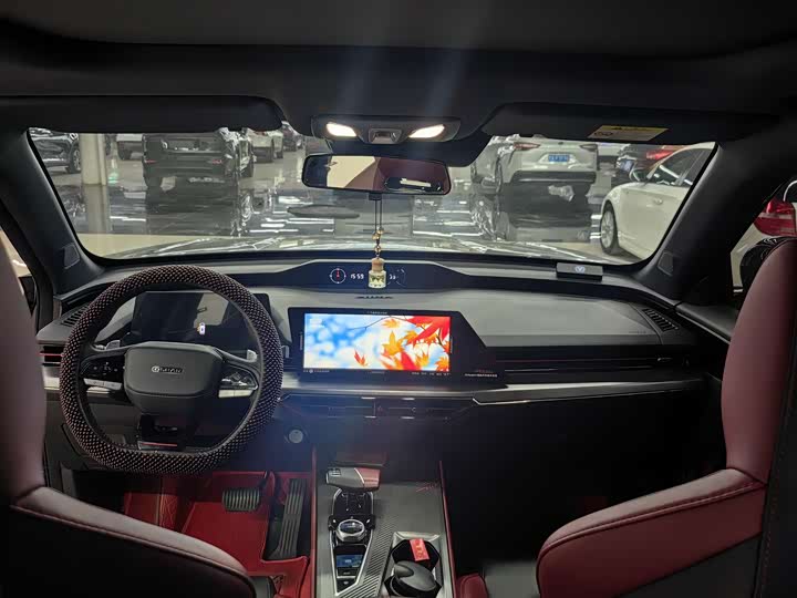 Фото 2 - Changan Oshan Z6