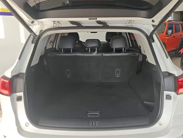 Фото 4 - Roewe RX5 Max