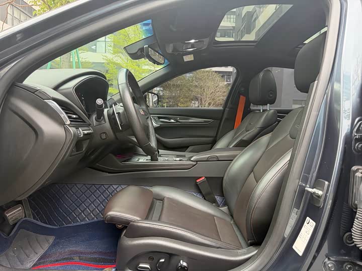 Фото 7 - Cadillac CT5