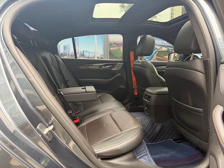 Фото 9 - Cadillac CT5