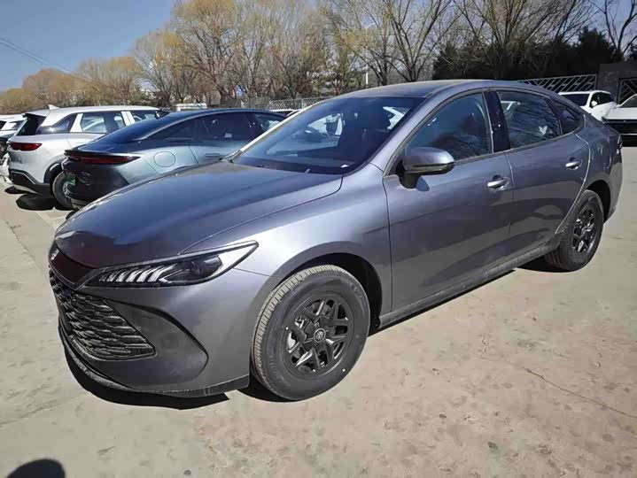 Фото 9 - BYD Qin Plus