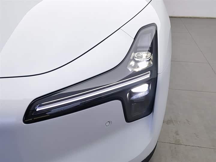 Фото 7 - XPeng Mona M03