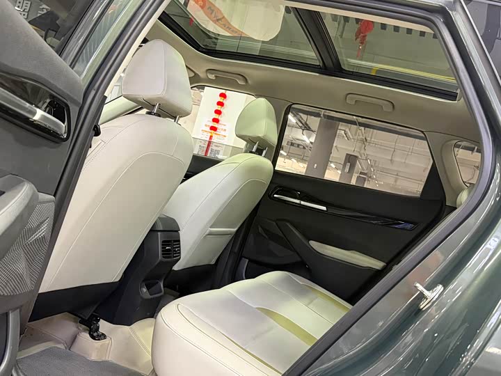 Фото 3 - Kia Seltos