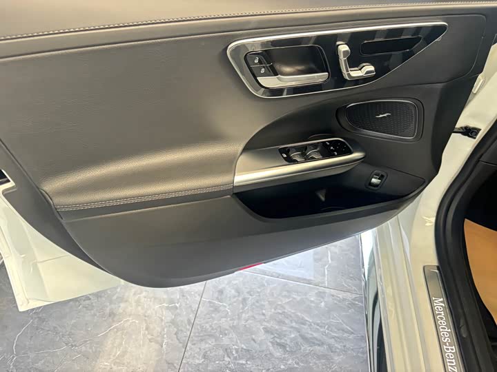 Фото 5 - Mercedes-Benz C-Class