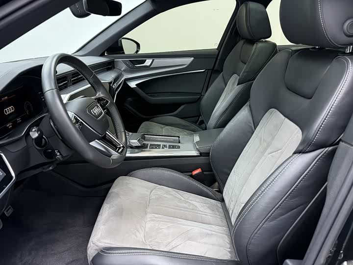 Фото 4 - Audi A6L