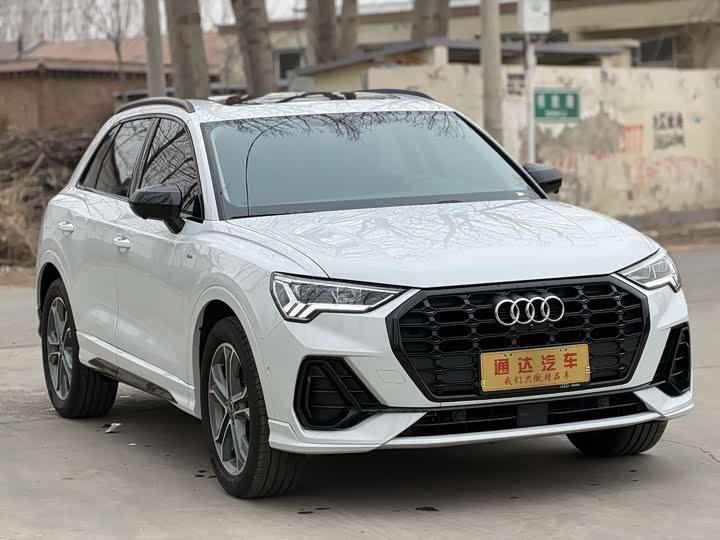 Фото 3 - Audi Q3