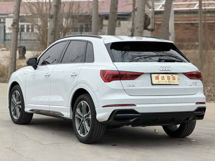 Фото 5 - Audi Q3