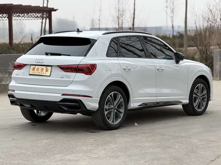 Фото 6 - Audi Q3