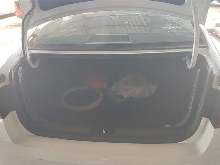 Фото 4 - Geely Emgrand GL