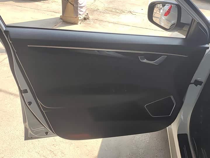 Фото 7 - Geely Emgrand GL