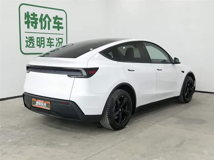 Фото 2 - Tesla Model Y