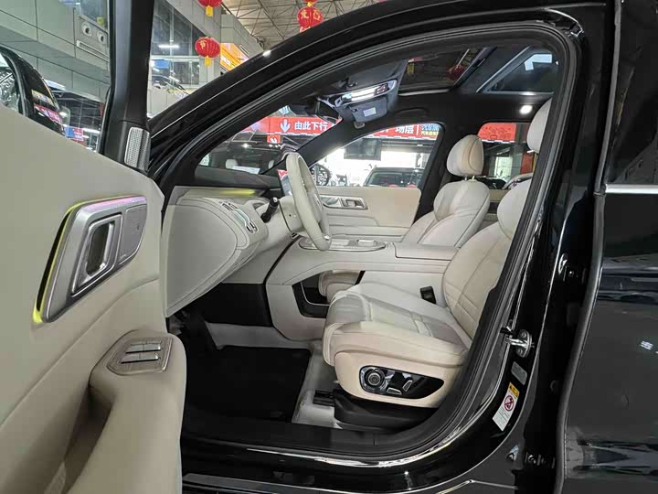 Photo 2 - Changan Deepal S09