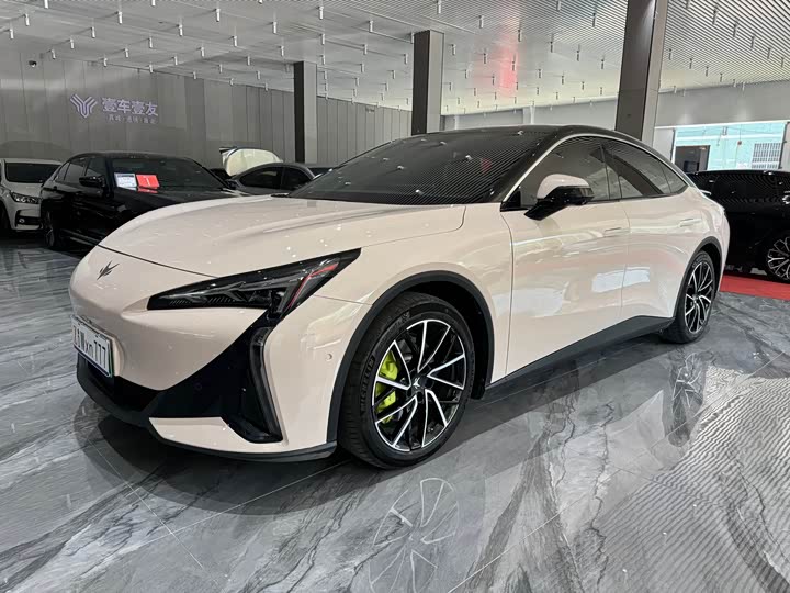 Photo 1 - BAIC Arcfox Alpha S5