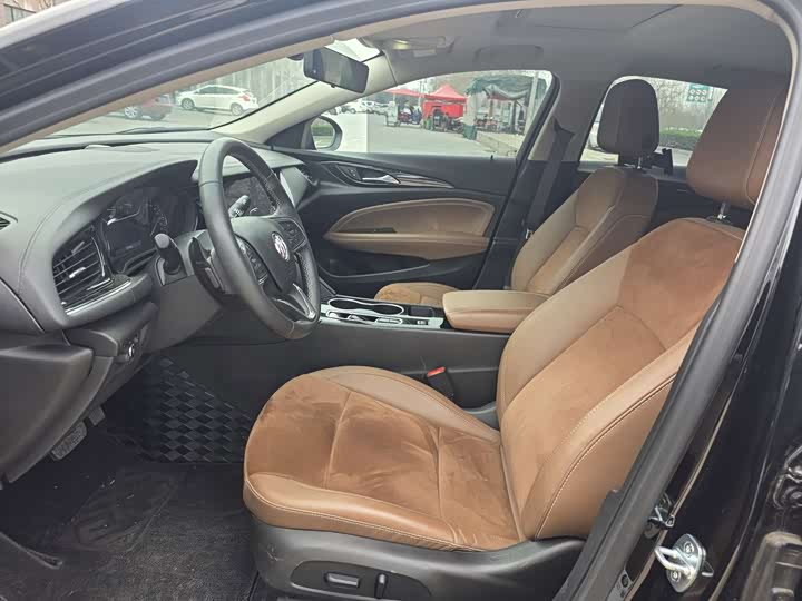 Фото 3 - Buick Regal