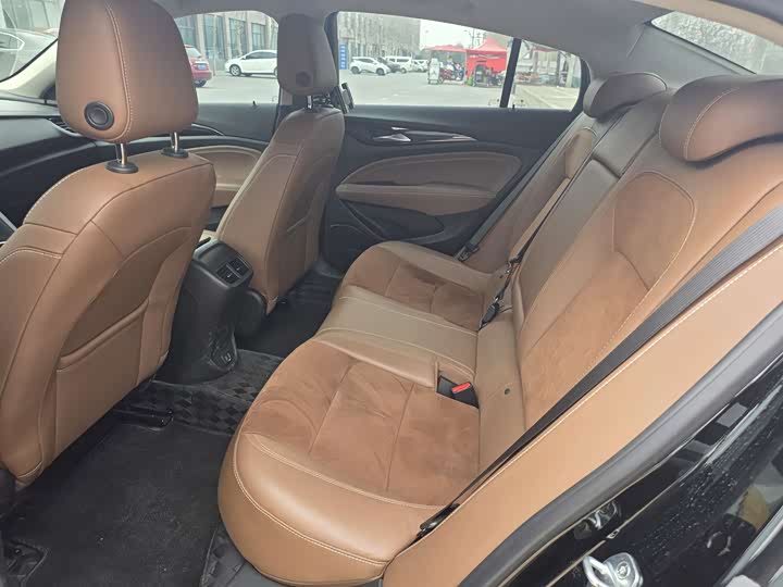 Фото 4 - Buick Regal