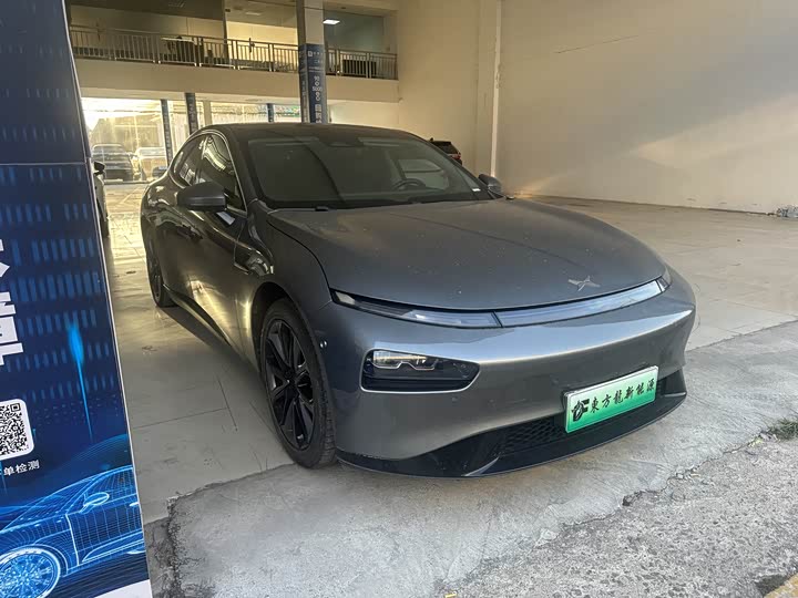 Фото 3 - XPeng P7