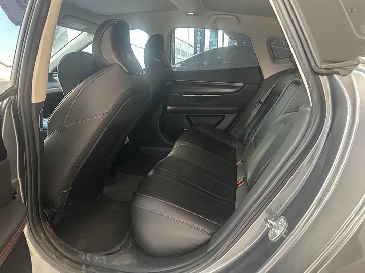 Фото 5 - XPeng P7