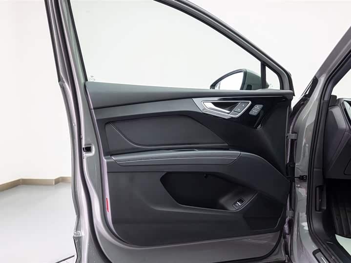 Фото 9 - Audi Q4 e-tron