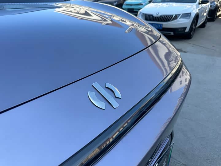 Фото 5 - HiPhi Y