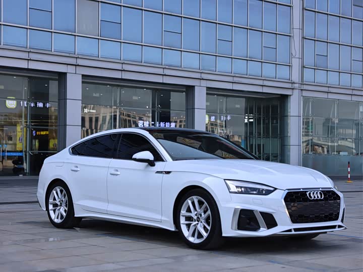 Фото 3 - Audi A5