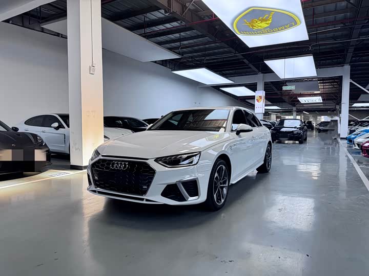 Фото 1 - Audi A4L