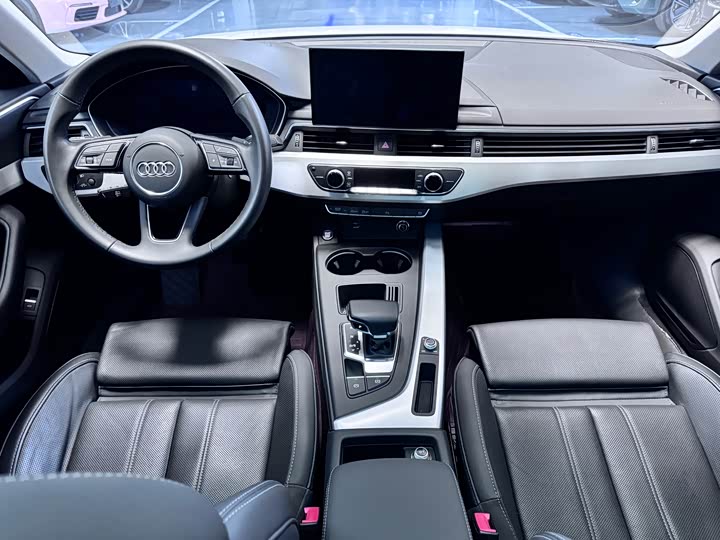 Фото 7 - Audi A4L