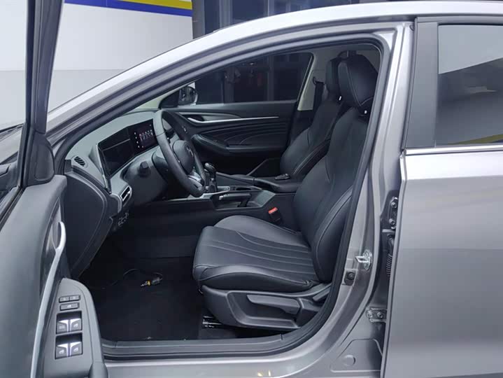 Photo 9 - Changan Eado Plus