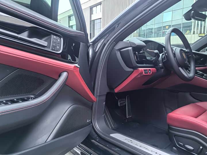 Фото 8 - Porsche Panamera