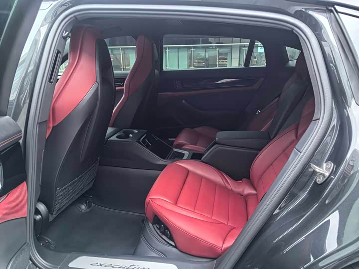 Фото 9 - Porsche Panamera