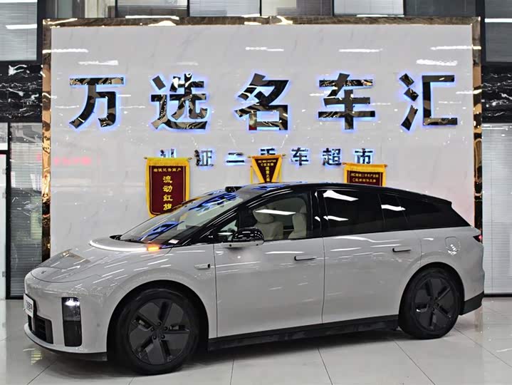 Фото 1 - LiXiang i6