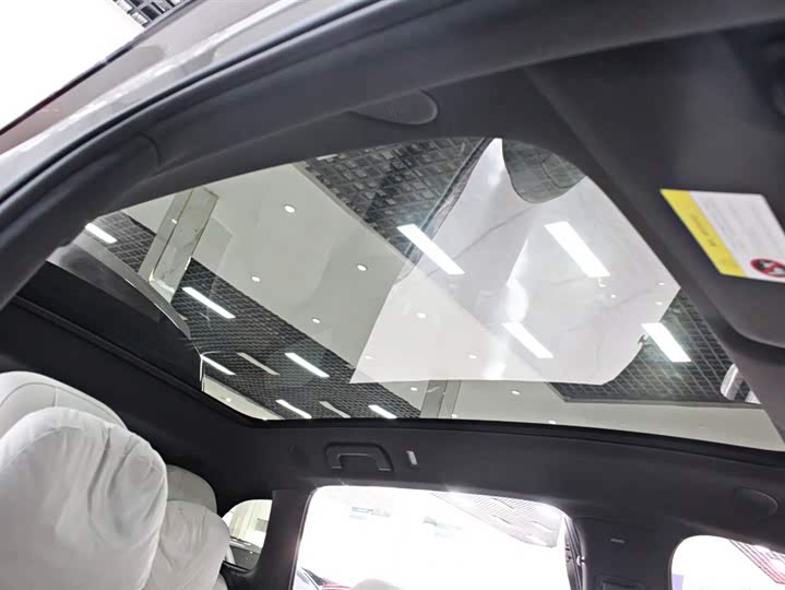 Фото 8 - LiXiang i6