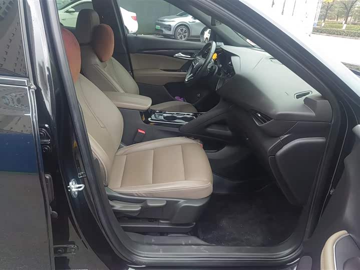 Фото 8 - Buick Envision Plus