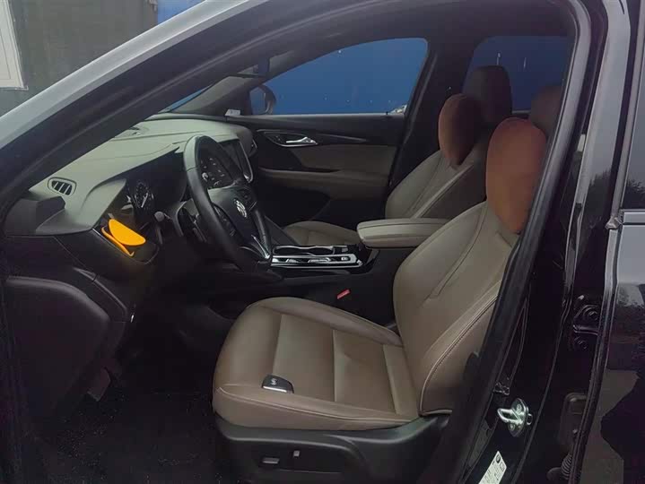 Фото 9 - Buick Envision Plus