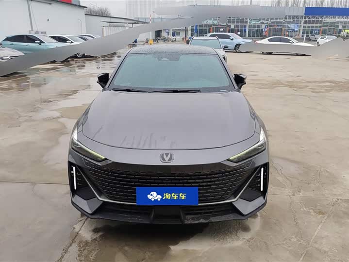 Фото 2 - Changan UNI-V