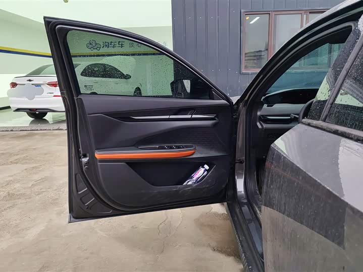 Фото 7 - Changan UNI-V