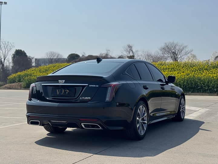 Фото 6 - Cadillac CT5