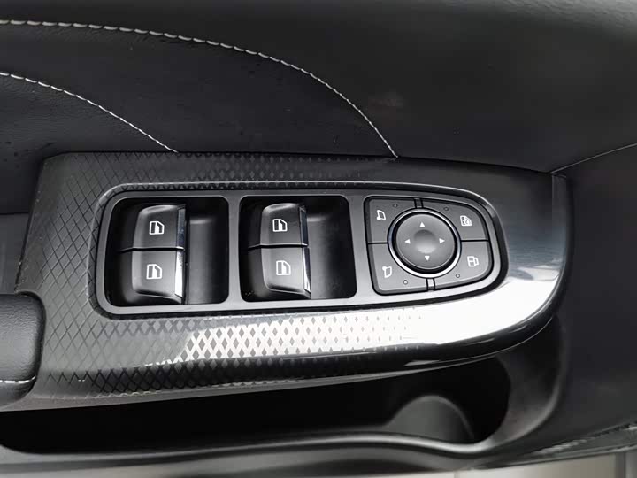 Фото 9 - Haval M6