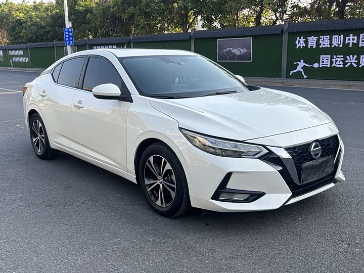 Фото 3 - Nissan Sylphy