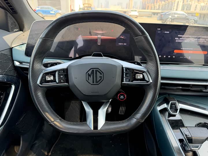 Фото 8 - MG Motor 7