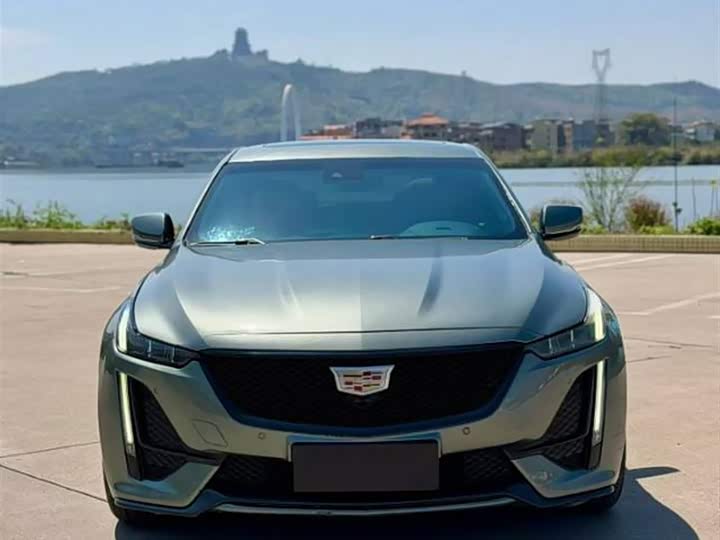 Фото 1 - Cadillac CT5