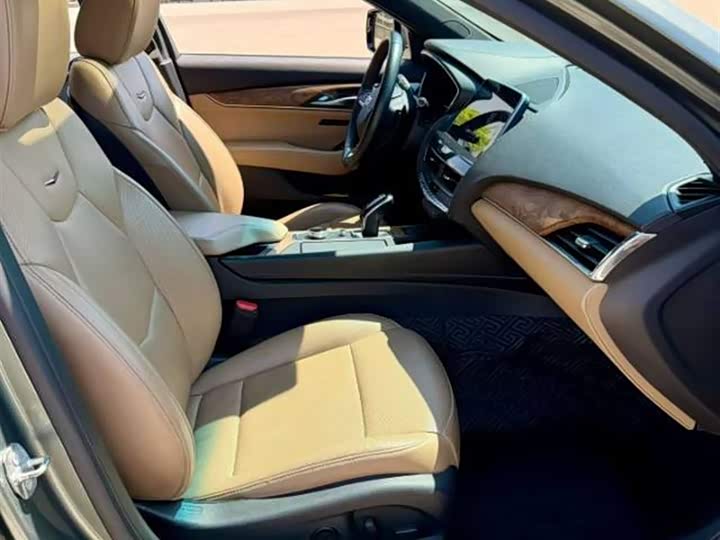 Фото 9 - Cadillac CT5