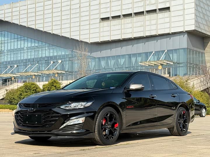 Фото 2 - Chevrolet Malibu XL