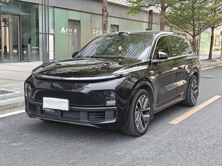 Фото 1 - LiXiang L8