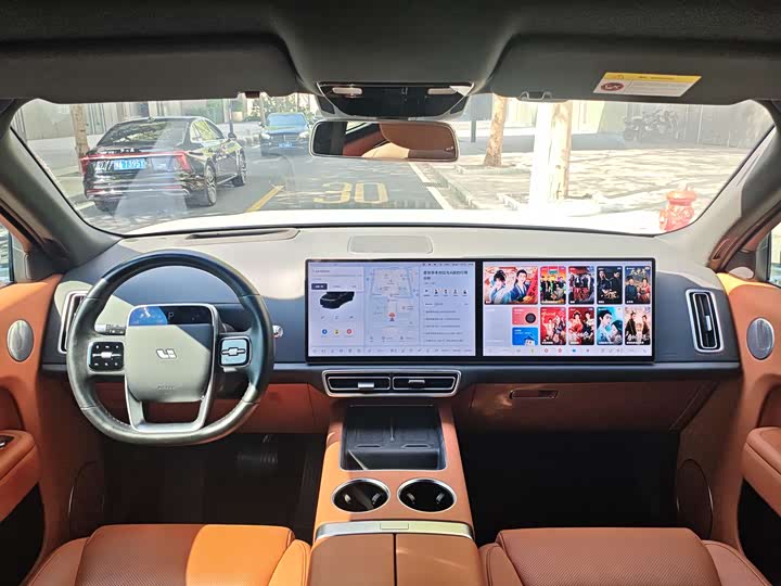 Фото 8 - LiXiang L8