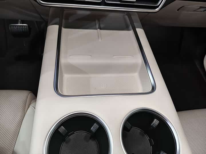 Фото 6 - LiXiang L8