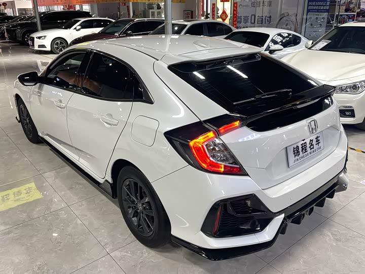 Фото 4 - Honda Civic