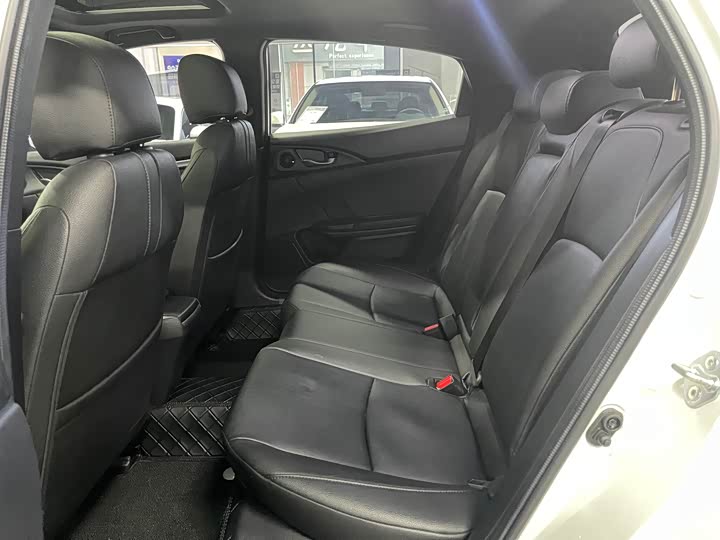 Фото 9 - Honda Civic